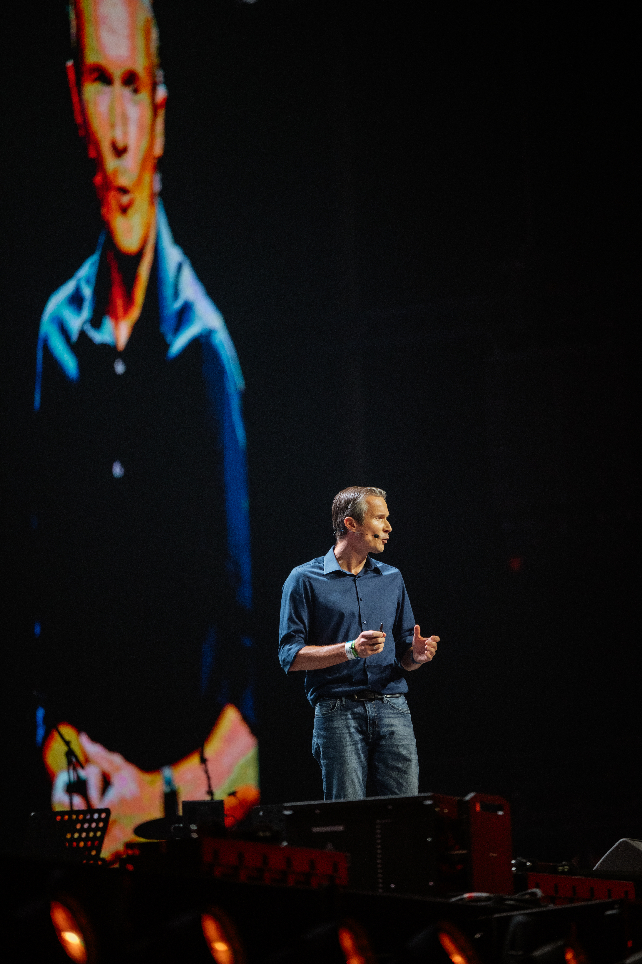 Academy cohort speaker on the Summit main stage